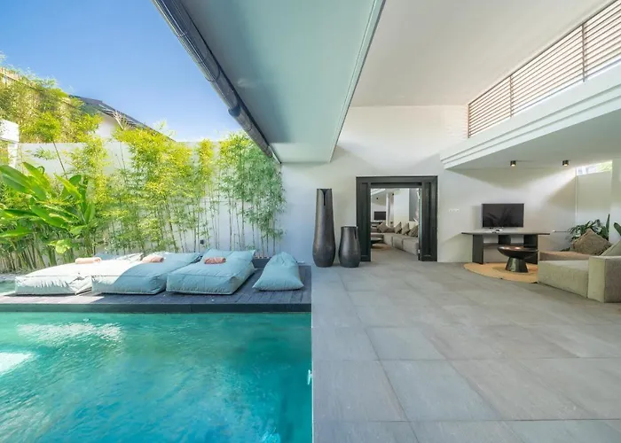 Wiraja 1 - Modern 4 Bdr In Berawa Вилла *