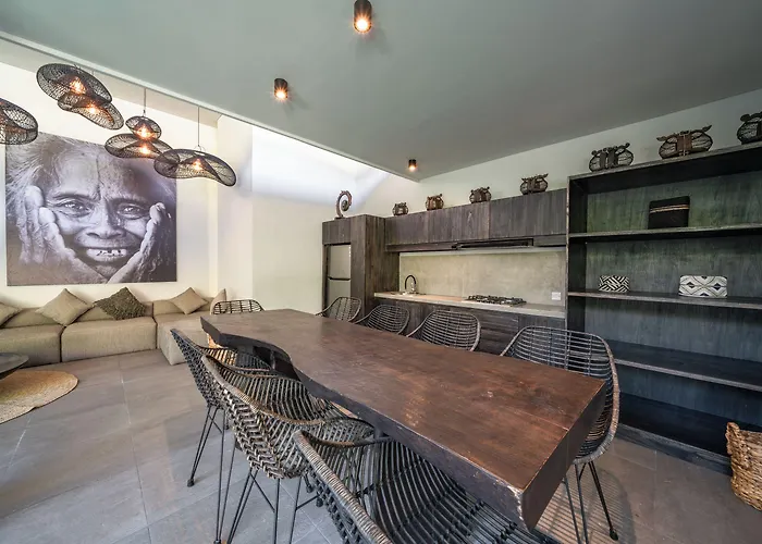ヴィラ Wiraja 1 - Modern 4 Bdr In Berawa *